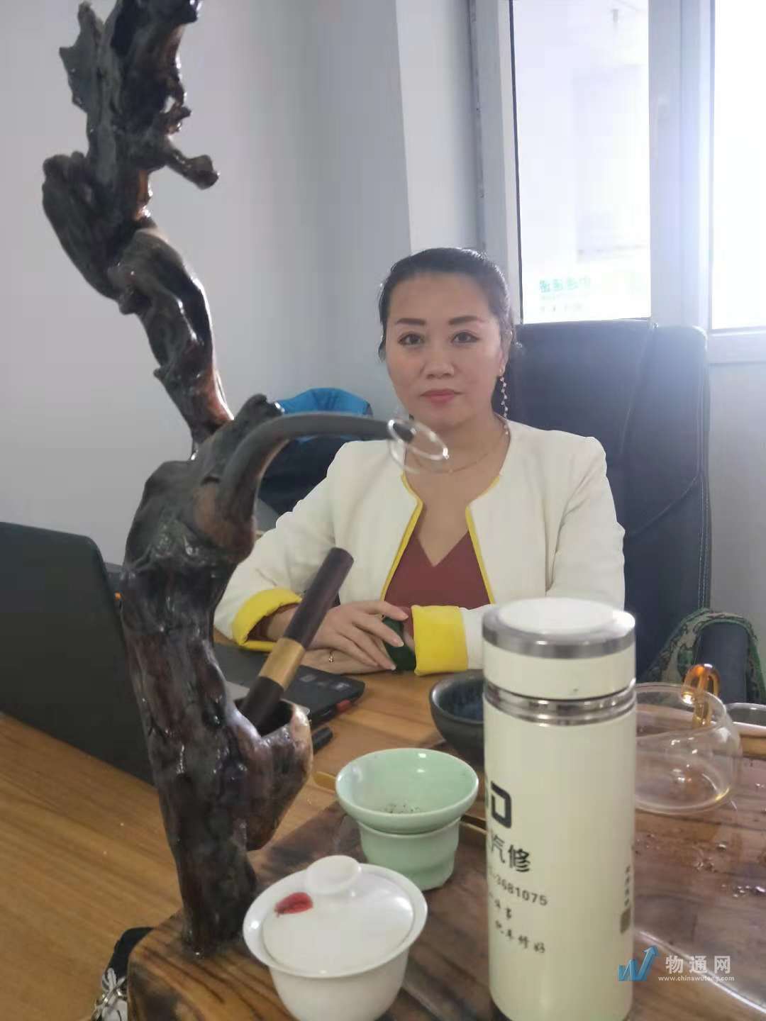 呼和浩特罗霞货运中心