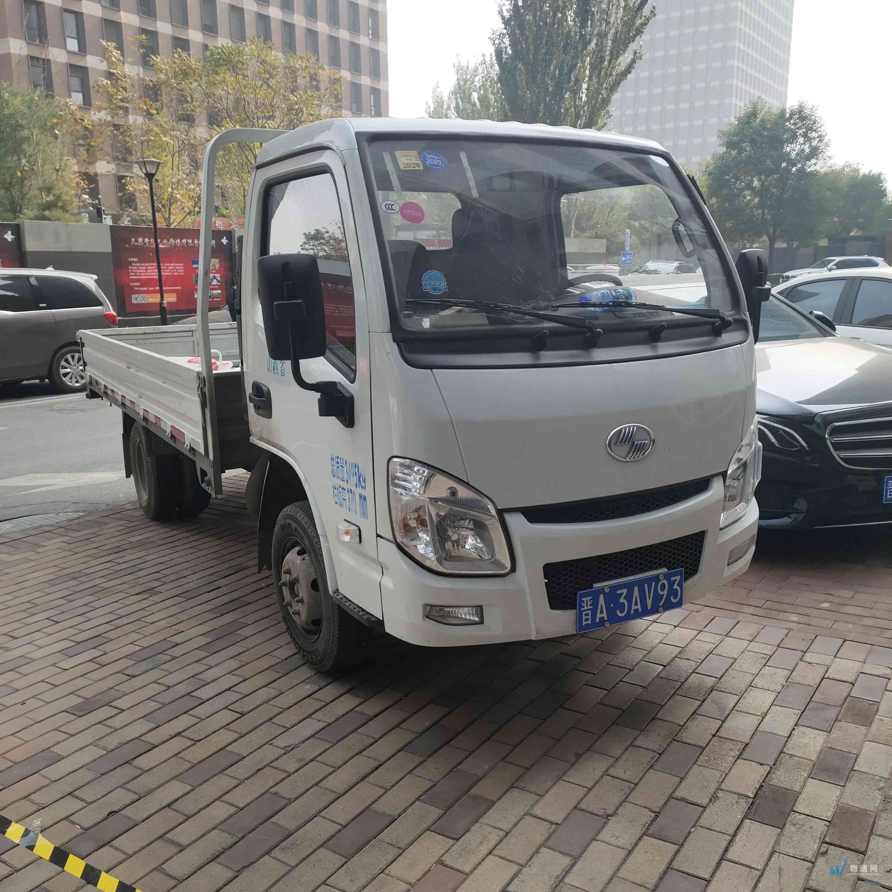 找太原平板车的大货车拉货_太原平板车出租-物通网