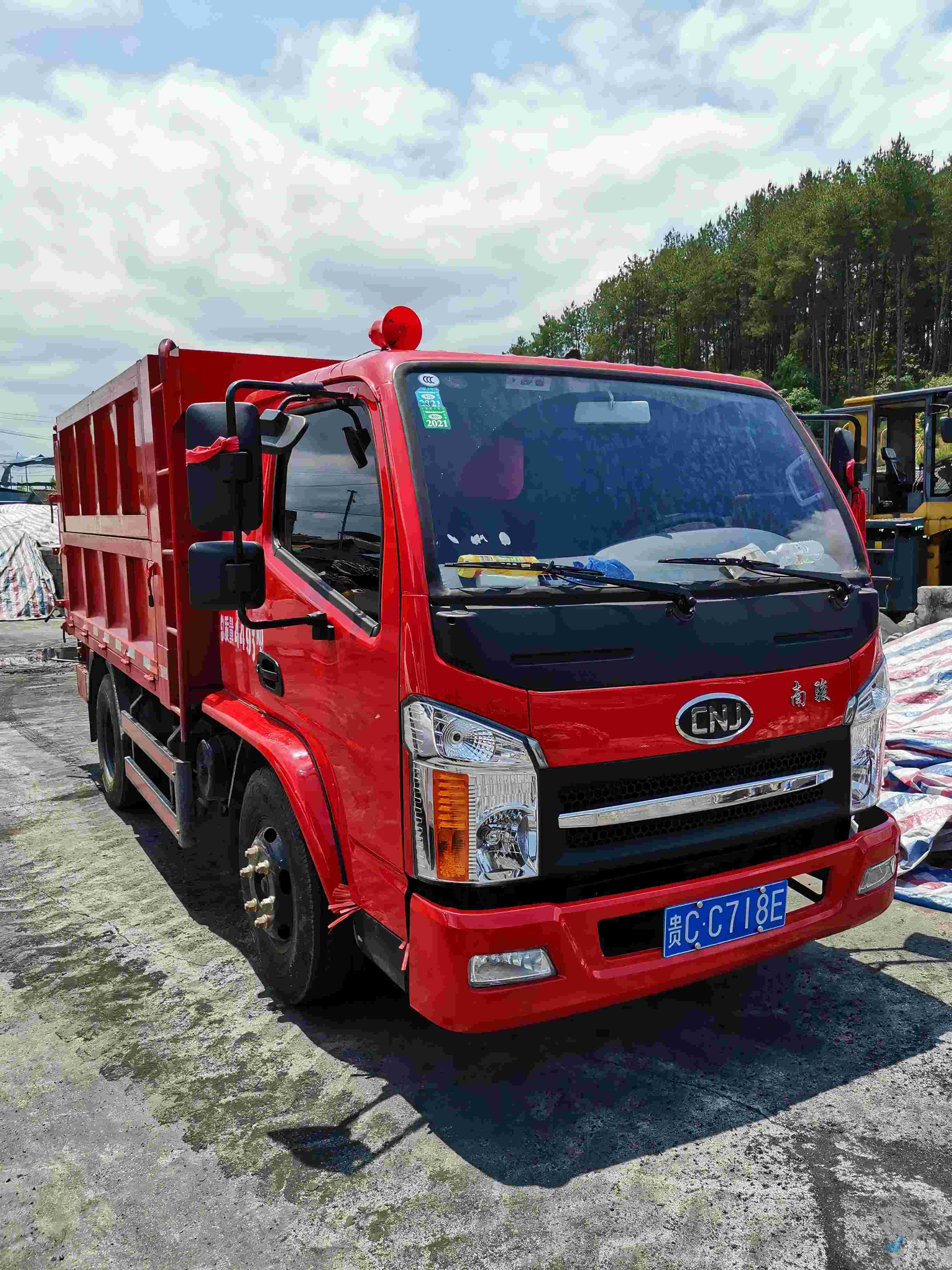 遵义市 5.8米10吨自卸车 贵c**18e车牌号:贵c**18e|自卸车|长5.