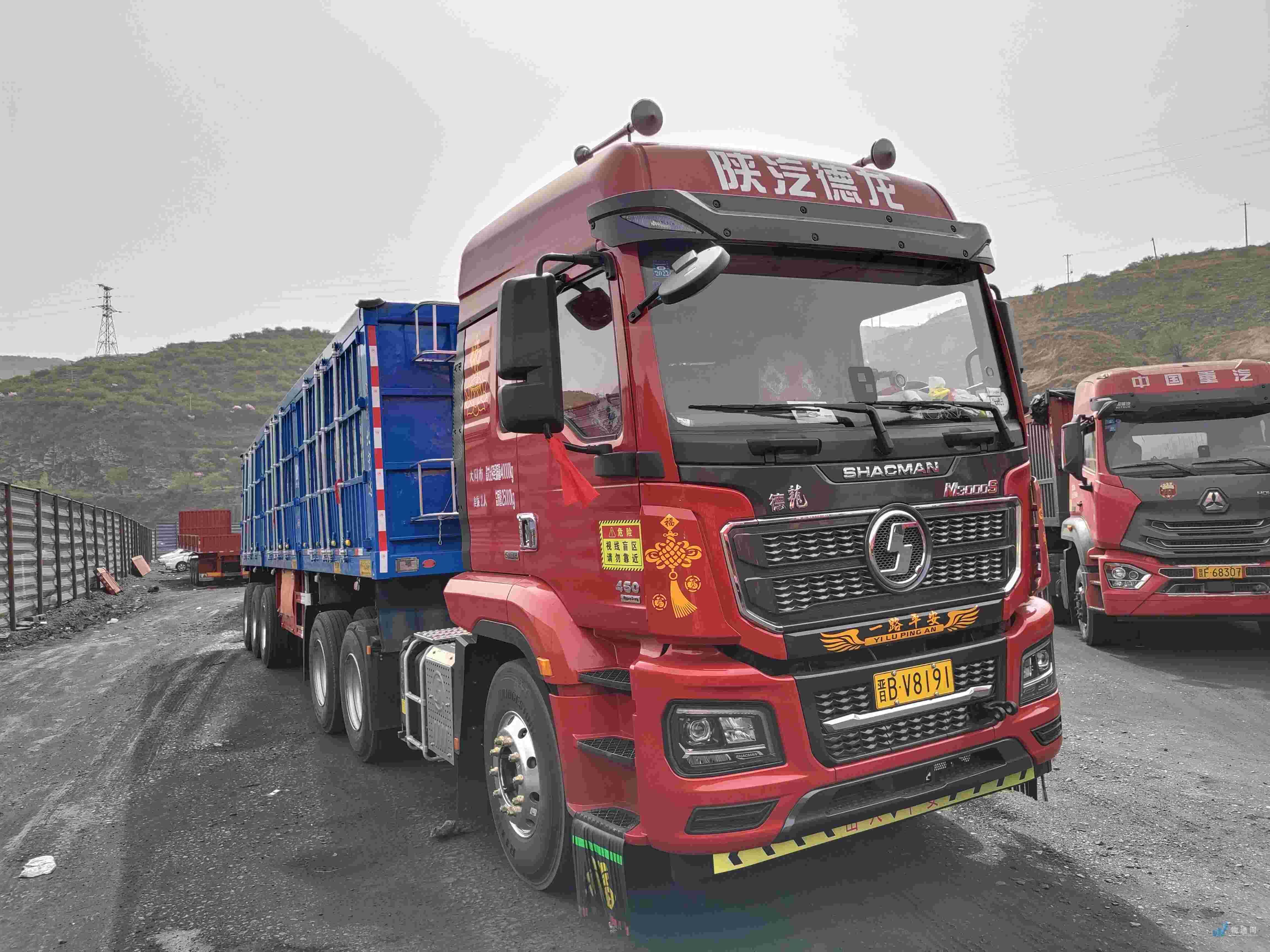 找滨州半挂车的大货车拉货_滨州半挂车出租-物通网